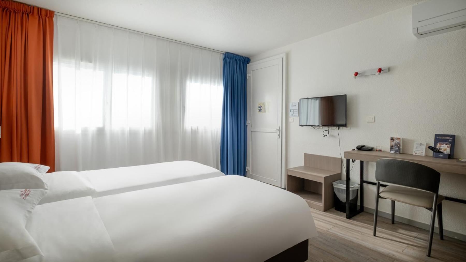 Hotel Tambourin Vitry-le-François Esterno foto